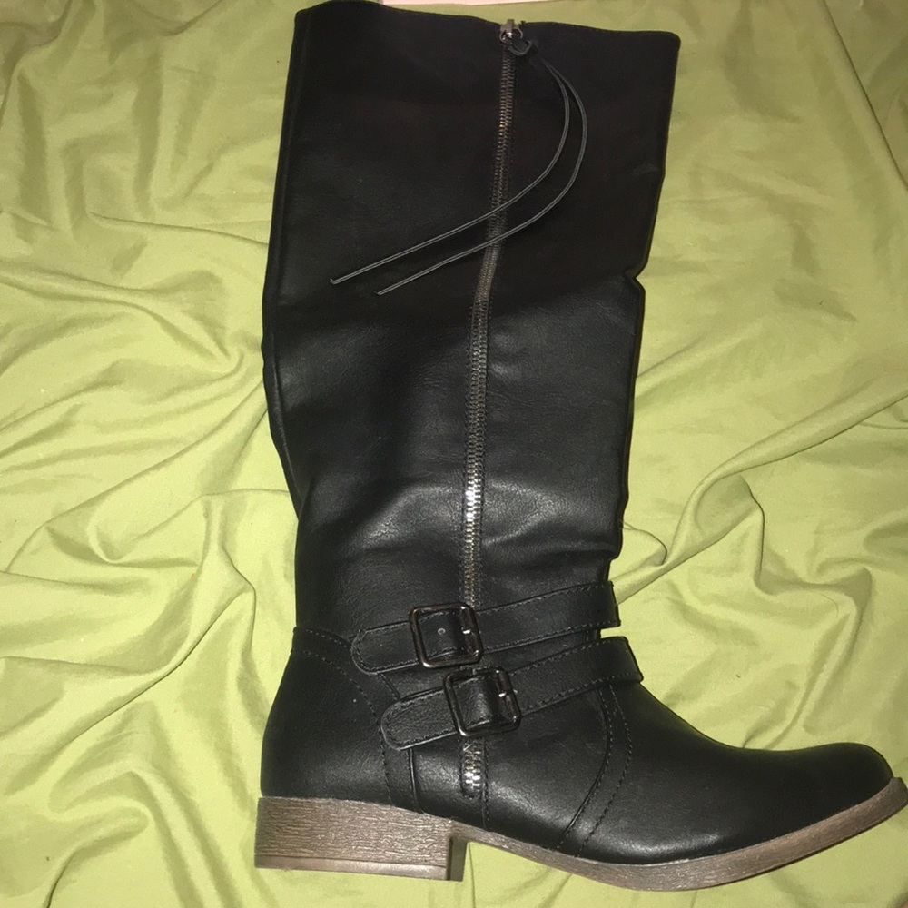 Black knee high boots